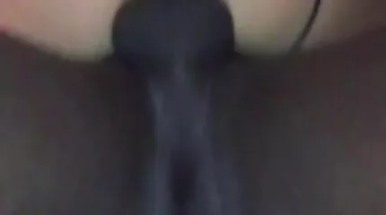 Blowjob ទ្វេដងពីស្លុតជប៉ុនបុរសម្នាក់ខ្មាស់អៀន
