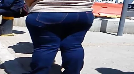 Cumshots មានអារម្មណ៍រីករាយនៅលើ cocksucker មួយ