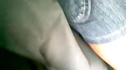 Busty អូស្រ្តាលី fucked ដោយបុរសស្បែកខ្មៅនៅក្នុងលានេះ