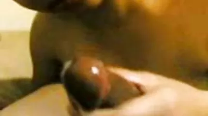 គ្រូបង្រៀន busty Hentai fucked ដោយសិស្សនៅលើដំបូល